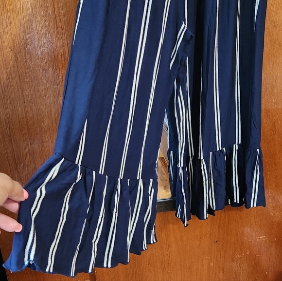 NWT size L halter jumpsuit/romper - Picture 5 of 6